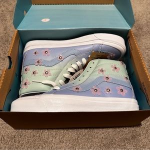 Vans x Sandy Liang Spongebob Leather Sk8-Hi